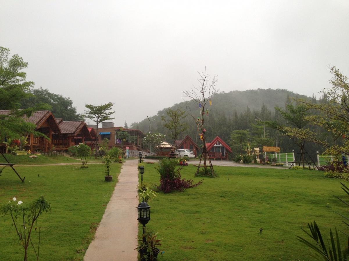 บ้านเรือนไท มวกเหล็ก Ban Ruenthai Muaklek Dış mekan fotoğraf